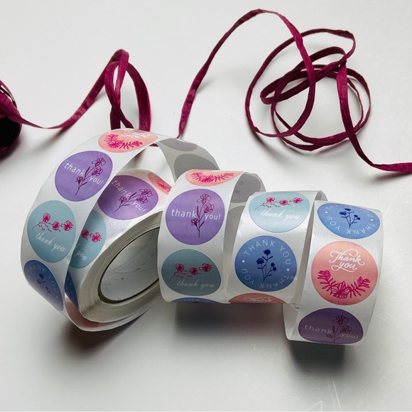500 Roll multi color floral thank you packaging stickers 1” round - Picture 3 of 7